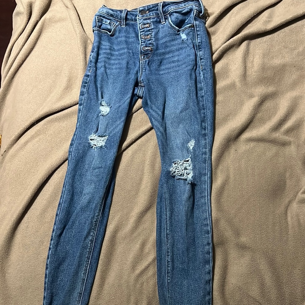 Ripped jeans